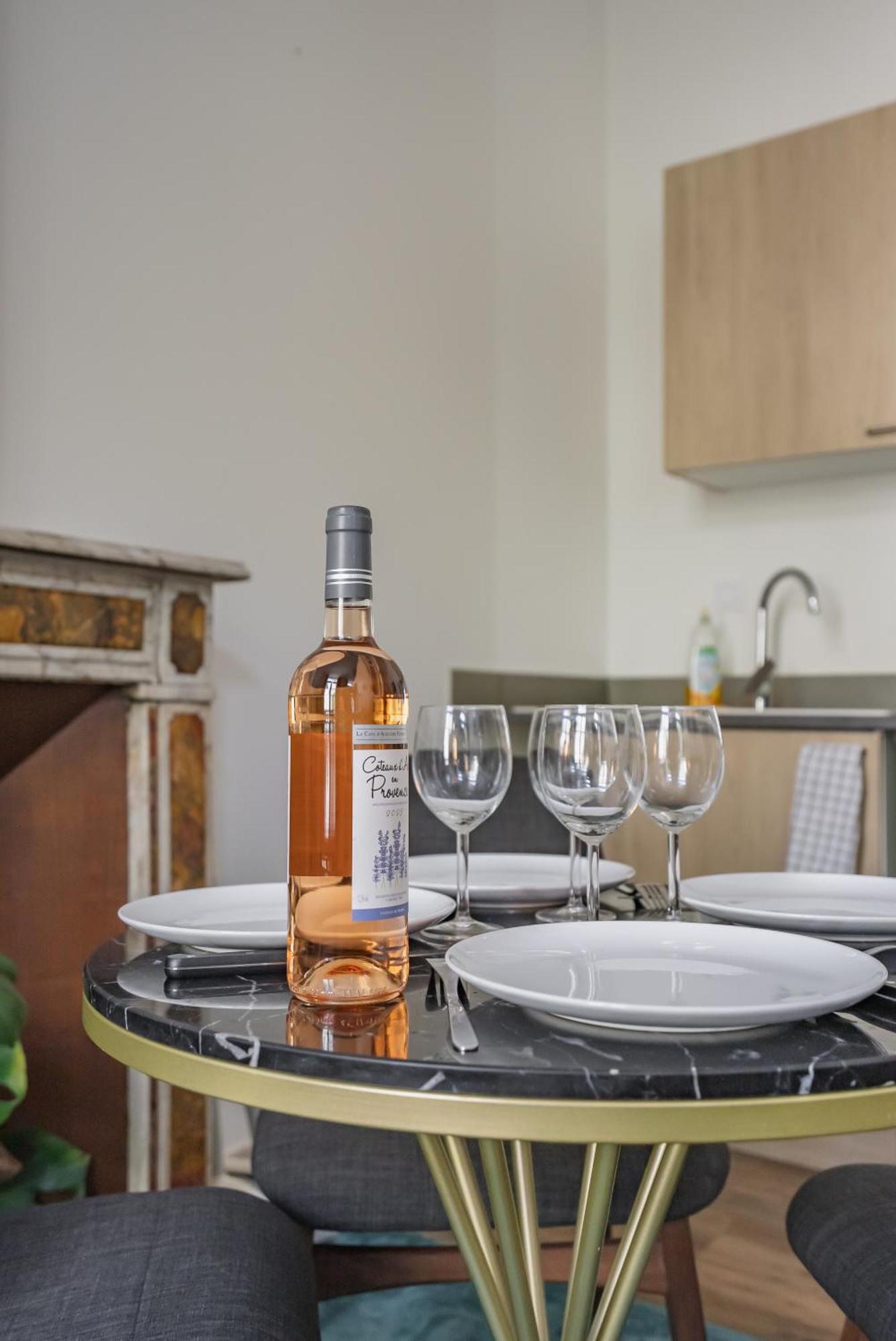 Le Balcon Du Roi Rene Apartment Авиньон Екстериор снимка
