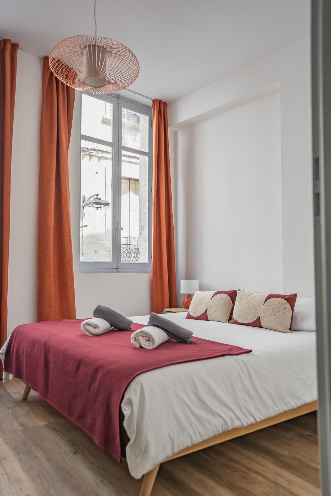 Le Balcon Du Roi Rene Apartment Авиньон Екстериор снимка